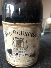Wein Jahrgang 1921.   In einer