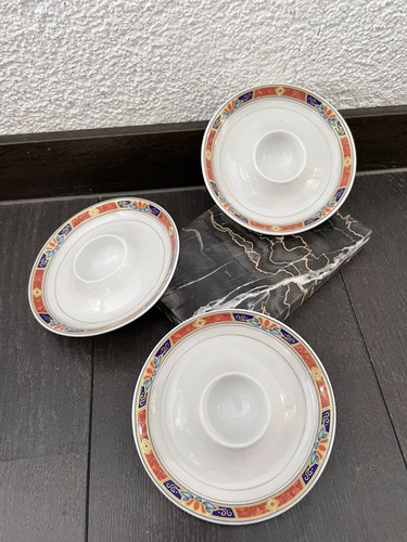 Aus sammlung eierbecher mit - aus,