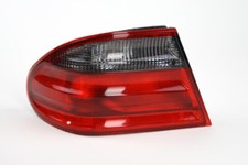 Heck Leuchte Rückleuchte passend für Mercedes W210 E-Klasse 07/99-03/02 außen LI