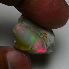 Glatter weißer Opal grob