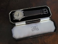 Vogis Art Deco Vintage-Uhr 30er Jahre Handaufzugswerk läuft tadellos