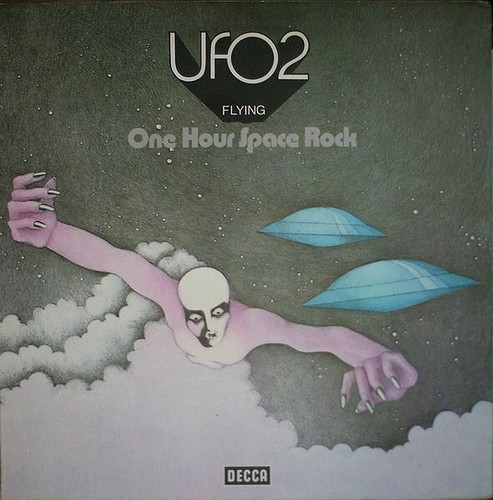 Ufo flying one - ufo, 2