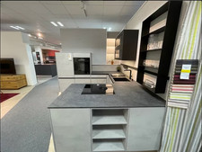 Einbauküche Nobilia Beton grau inkl. Geräte Bora Siemens Bosch