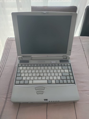 Toshiba tecra 550cdt retro - toshiba,