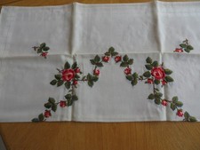 VINTAGE – Tischdecke, handgestickt, weiß, 80 x 80 cm (2091)