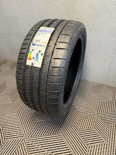 255 r18 99y - 255/40,