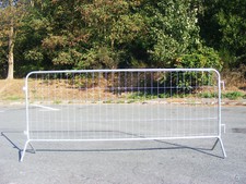 Absperrung Absperrgitter Demogitter Mobilzaun Absperrzaun mit Draht 2,5m 30 St.