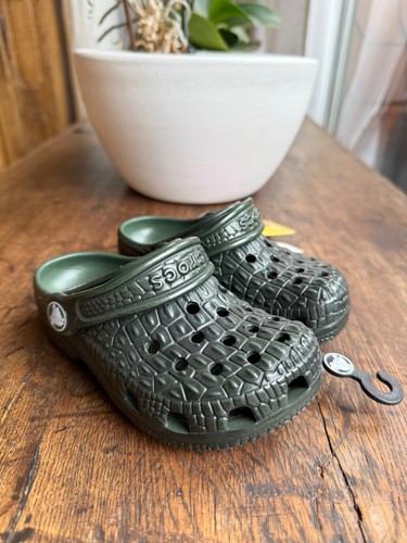 Neu crocs crocskin classic - crocs,