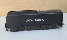 Rivarossi H0 7-achsiger US Oeltender Union Pacific ohne VP (03/12 DH)