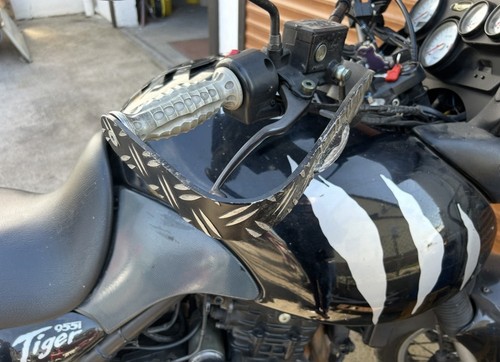 Triumph tiger 955i griffe - triumph,