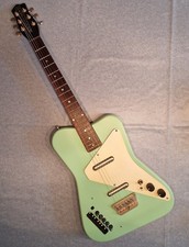 Danelectro DANO PRO  E-Gitarre + Korg SYNTH