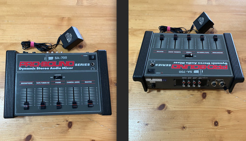 Dynamic stereo audio mixer - dynamic,