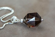 Schöner Rauchtopas-Anhänger