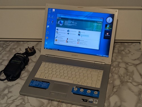 Retro sony windows - sony,
