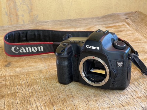 Canon eos 8mp dslr - eos, 12.8mp