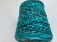 Ca. 410g  Sockenwolle Garn