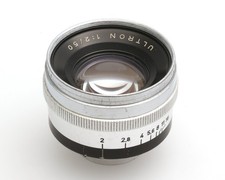 Voigtländer Ultron 1:2/50 mm