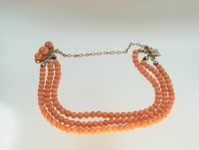 Schönes antikes dreireihiges Korallen  Armband mit Golddoubleschloß um 1900