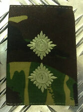 Original British Army Woodland Camouflage LIEUTENANT Rank Slide /Epaulette - NEU
