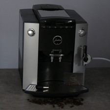 ~ Jura Impressa F50 Kaffeevollautomat  2. Gen. mit Profi-Autocappuccinatore!  ~