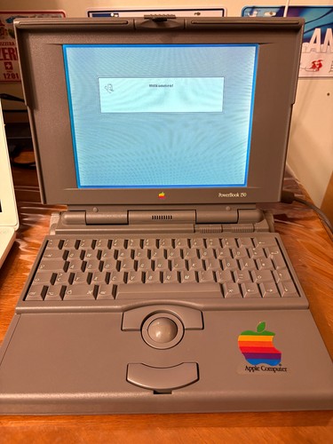 Apple macintosh powerbook 150 - apple,