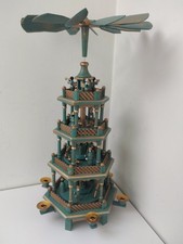 Alte 4 stöckige Holz Weihnachtspyramide - Grün - Gold -  ca. 57 cm