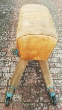 alt DDR Turnbock Leder Hartholz höhenverstellbar FANAL K. - M. Stadt Turnkasten