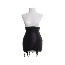 What Katie Did, Shapewear