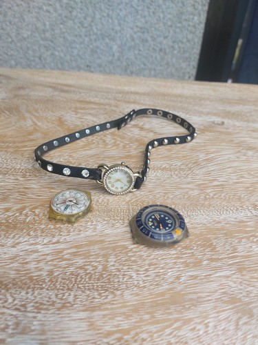Swatch und markenlose uhr - swatch,