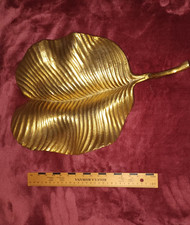 ## Deko Schale in Blattform -