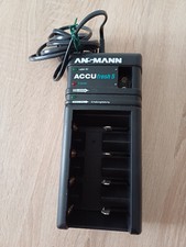 Accu-Universalladegerät 9V für 1-4 NiCd/NiMH-Akkus/Rundzellen ect., gebraucht