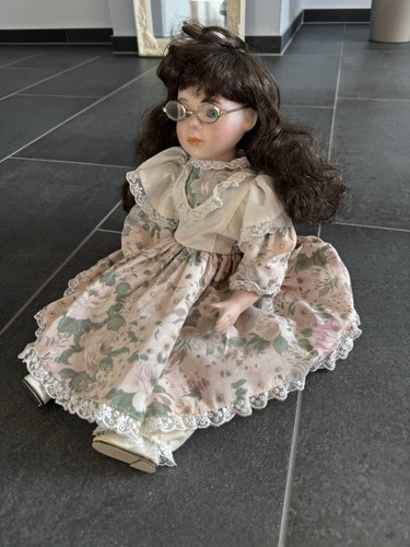 Porzellankopfpuppe