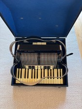Hohner Tango IIM Akkordeon