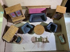 Antike Puppenhausmöbel ca