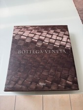 Bottega Veneta Book When Your Own Initials Are Enough Offizielles Erstes Buch