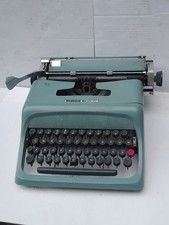 alte Schreibmaschine olivetti