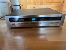Pionier Stereo Tuner TX-D1000 /Die Displayanzeige ist nur auf d Bildern unscharf