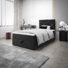 Boxspringbett mit Matratze und