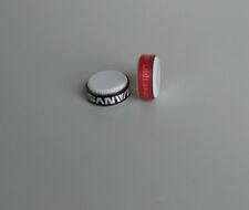 Zwei Kantenbänder von SANWEI mit je 10mm-Breite sowie 50cm-Länge, in schwarz-rot