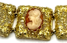 Trachtenarmband 0,800 Silber vergoldet vier Muschelgemmen Antink