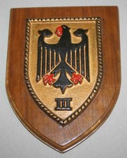 Holztafel mit Wappen III