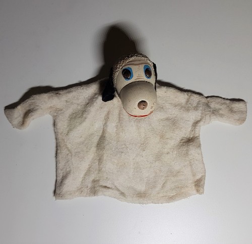 Alte handpuppe mit holzkopf - mit,