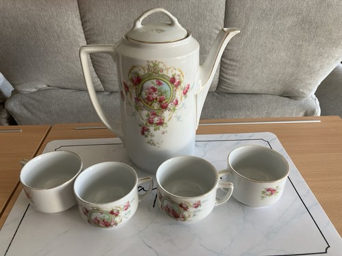 Oma kaffeekanne mit vier - oma‘s,