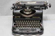 Antike Schreibmaschine