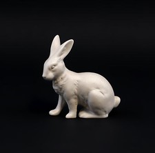 9942779-a Porzellan Figur Sitzender Hase hellbeige Bisquit Wagner&Apel 8x8cm