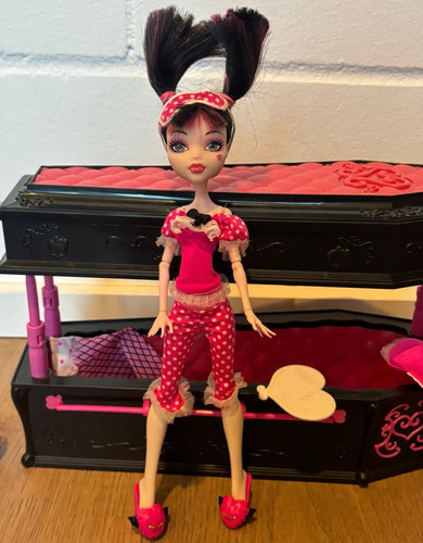 Monster high draculaura - monster, dead