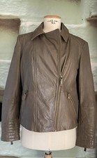 Schöne Esprit Lederjacke, neu, Gr 42, toll für den Herbst, besondere Details