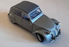 Citroën 2CV „Urente“ grau