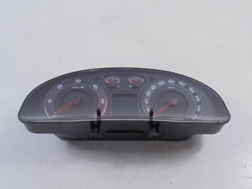 Skoda superb kombiinstrument - i,