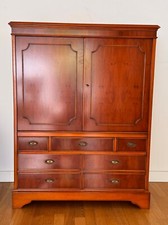 Org. Heldense Fernsehschrank